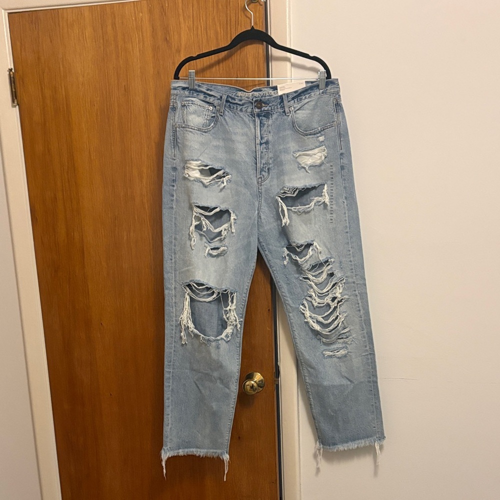 American Eagle Outfitters Light Blue Distressed Boyfriend Jeans 16T
